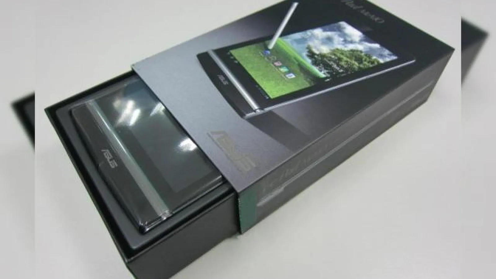 ASUS Eee Pad MeMo ME171, o nouă tableta de 7 inch, Într-un ghid video detaliat (Video)