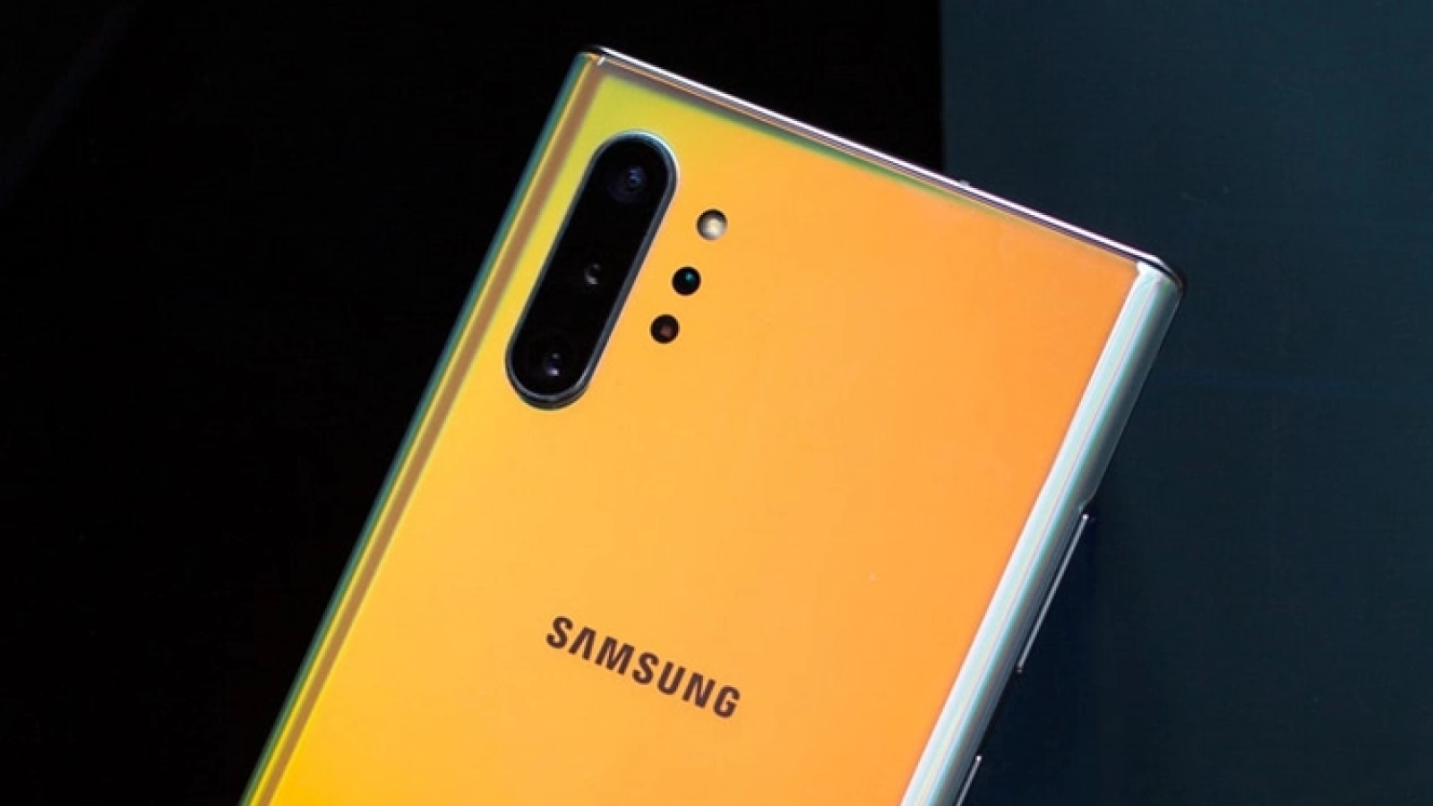 Samsung recunoaşte o problemă gravă de securitate pentru toate telefoanele din 2014 încoace şi oferă un patch pentru "Zero Click Bug"