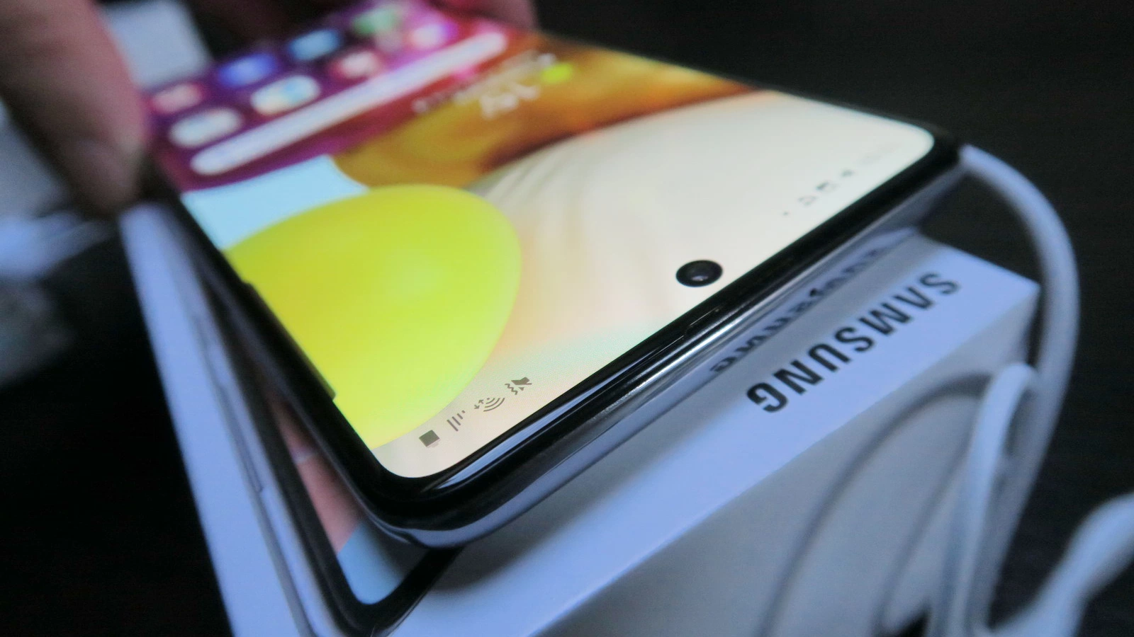 [UPDATE 25.05.2020, avem un câștigător] - GIVEAWAY Samsung Galaxy A71: Iată ce trebuie să faci pentru a îl câştiga