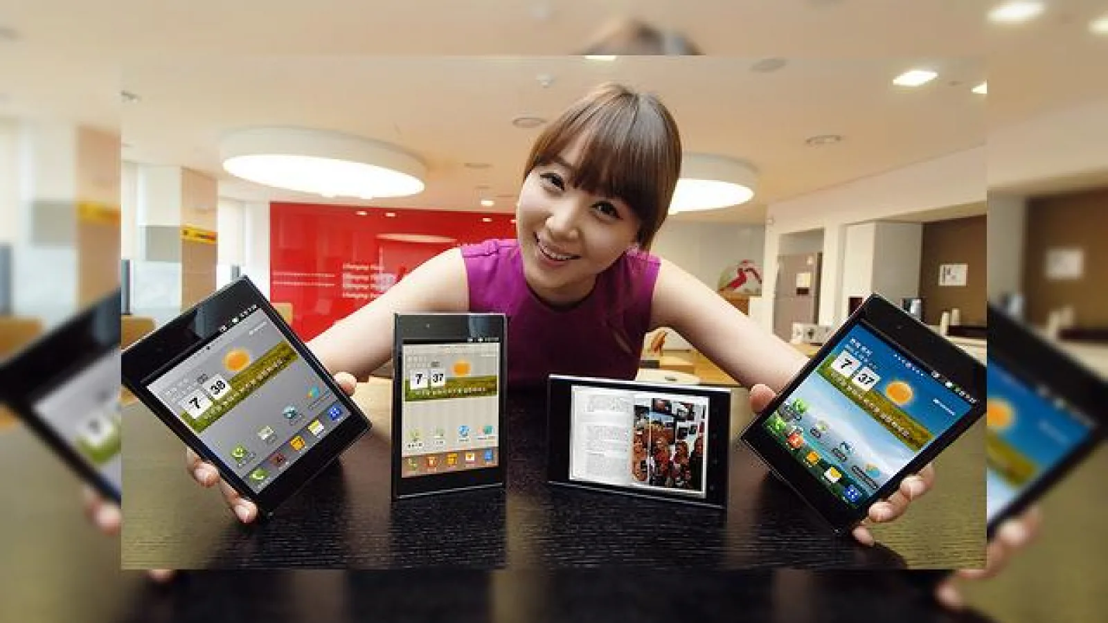 LG Optimus Vu pe alb debutează În Coreea de Sud