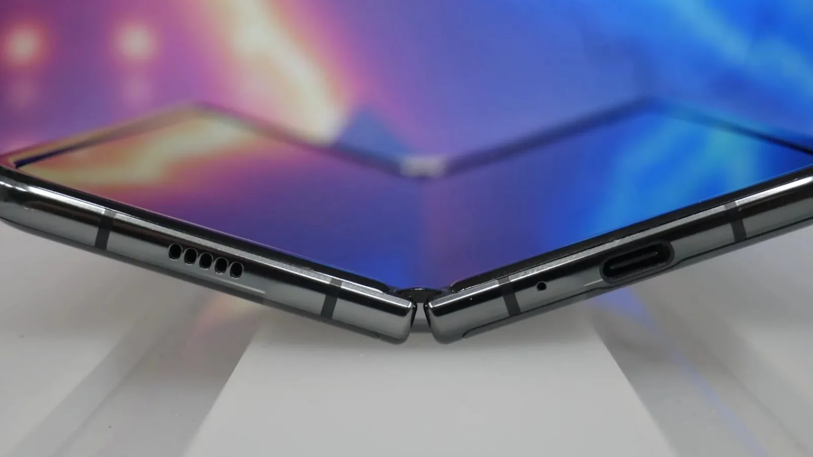 Samsung Galaxy Fold 2 ar fi intrat în producţia de masă, rămâne în cărţi pentru debut în august