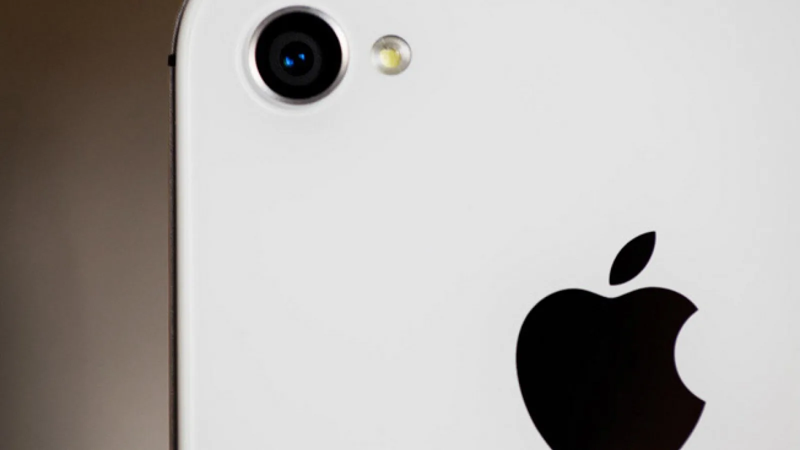 Apple deține 8.8% din piața de telefonie mobilă, partea leului din profituri: 73%