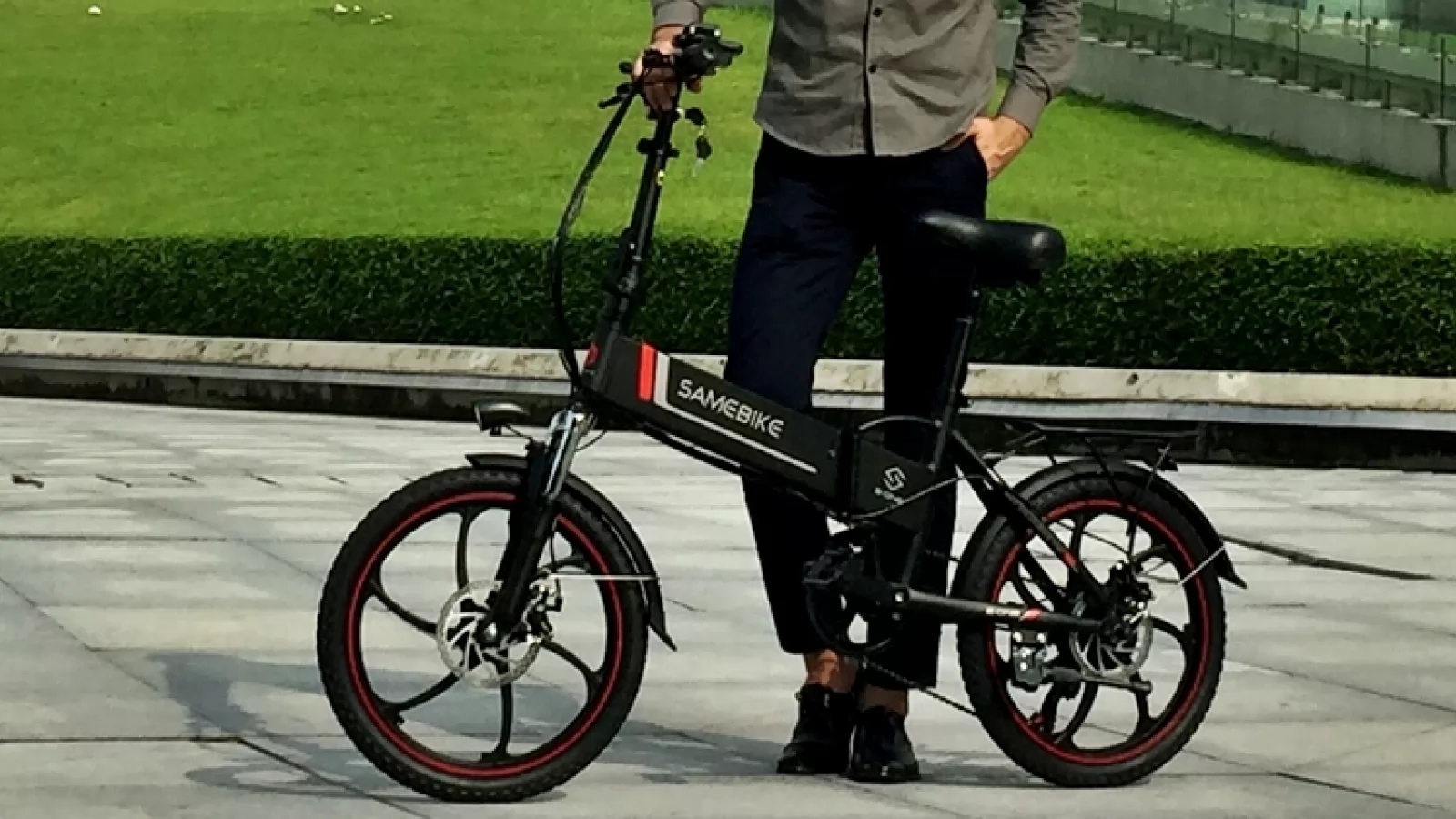Vara începe cu reduceri pe Cafago; Bicicleta electrică Samebike 20LVXD30 se livrează din depozit european la preț special