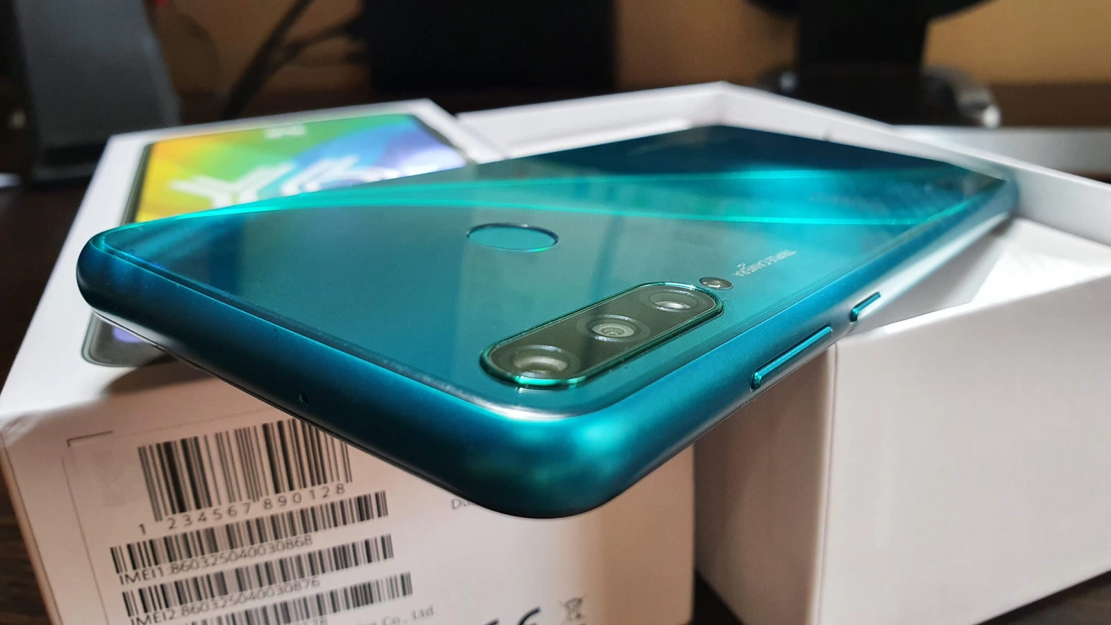 Huawei Y6p ar putea fi un prim telefon excelent pentru cei tineri şi foarte tineri; Iată de ce