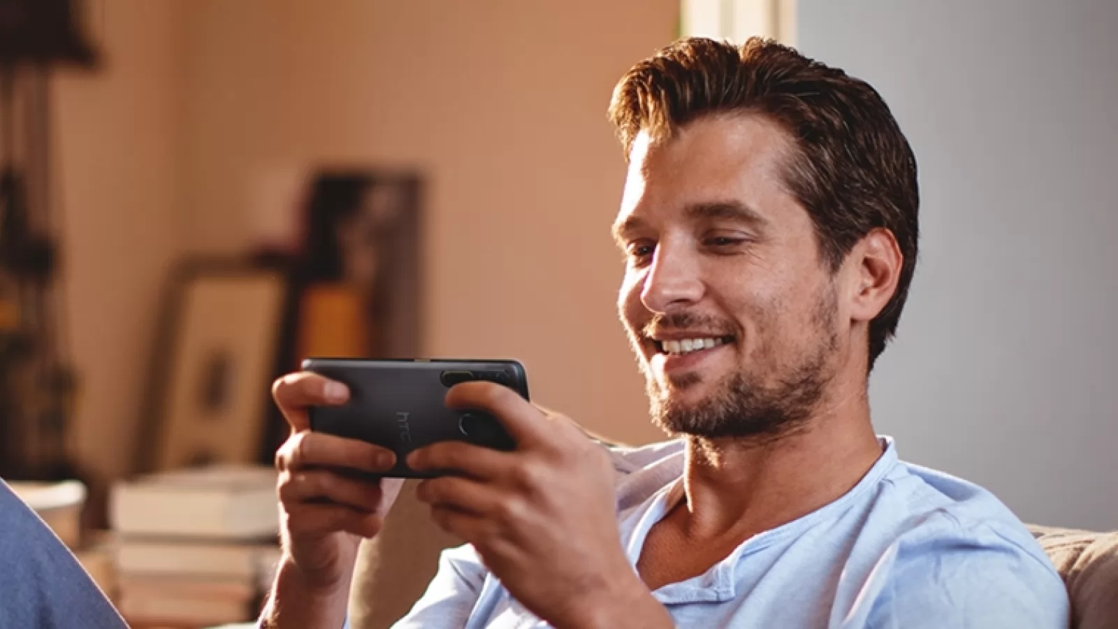 HTC Desire 20 Pro devine oficial; Telefon cu ecran de 6.5 inch, CPU Snapdragon 665 și baterie de 5000 mAh