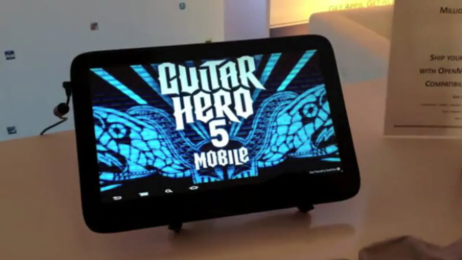 Prima tabletă cu Tizen OS rulează și aplicații Android! (Video)