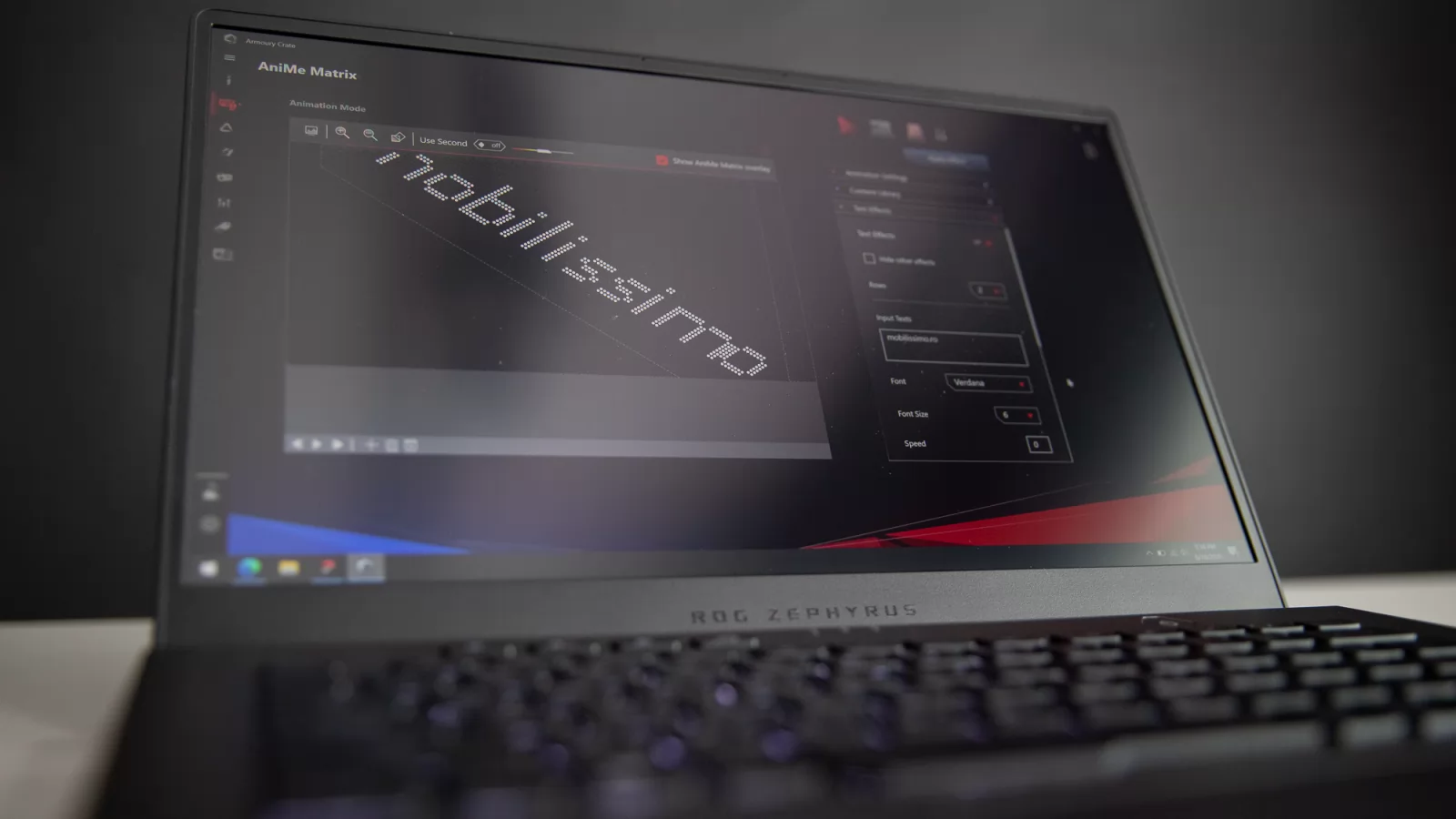 Prezentare ASUS ROG Zephyrus G14: Laptop de gaming cu grafică RTX, procesor Ryzen 7 și display secundar AniMe Matrix pentru personalizare