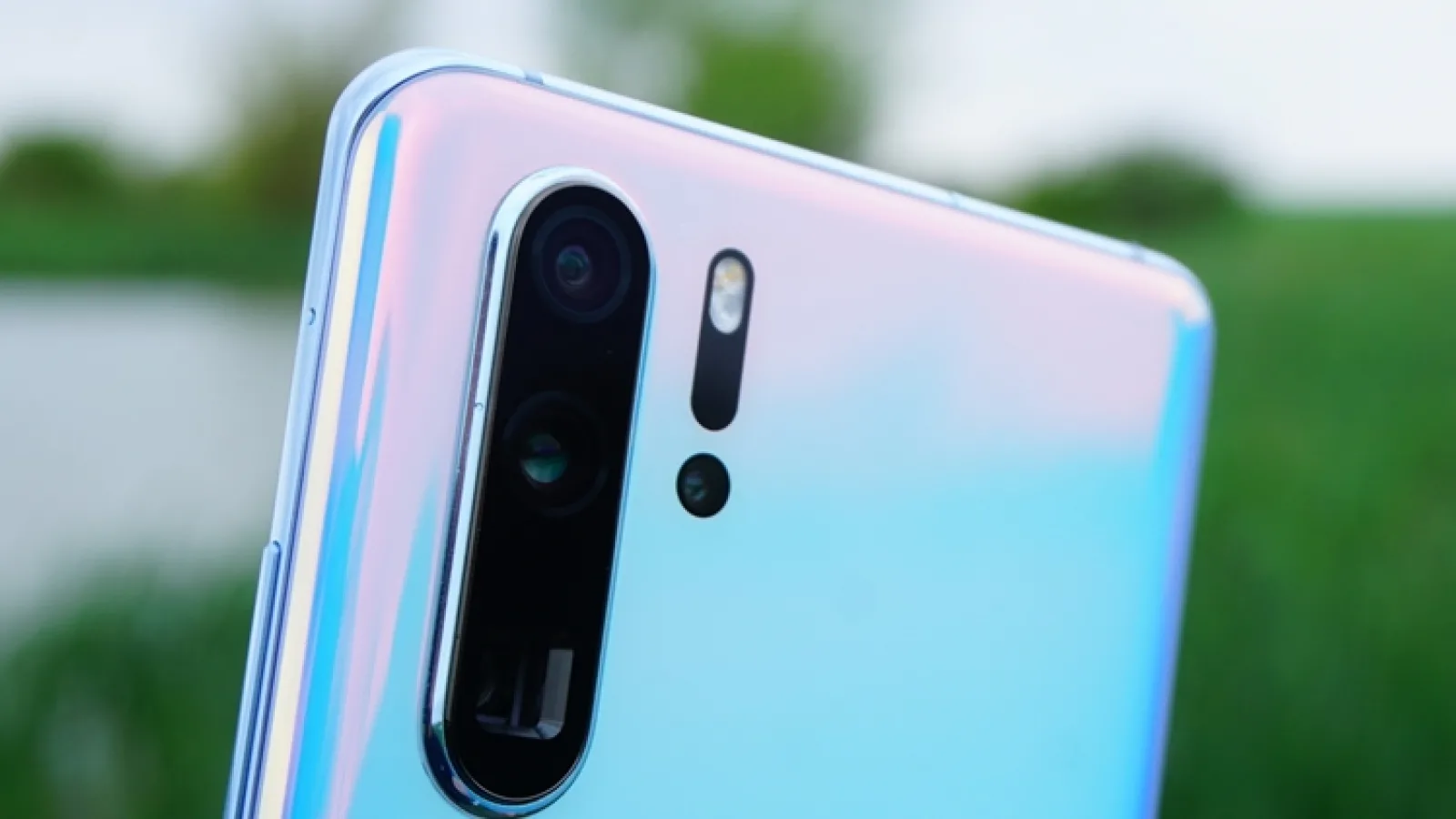 Mini Turul Magazinelor #138: Huawei P30 Pro şi Redmi 9 la preţ bun, router TP-Link la ofertă şi monitor LED de gaming