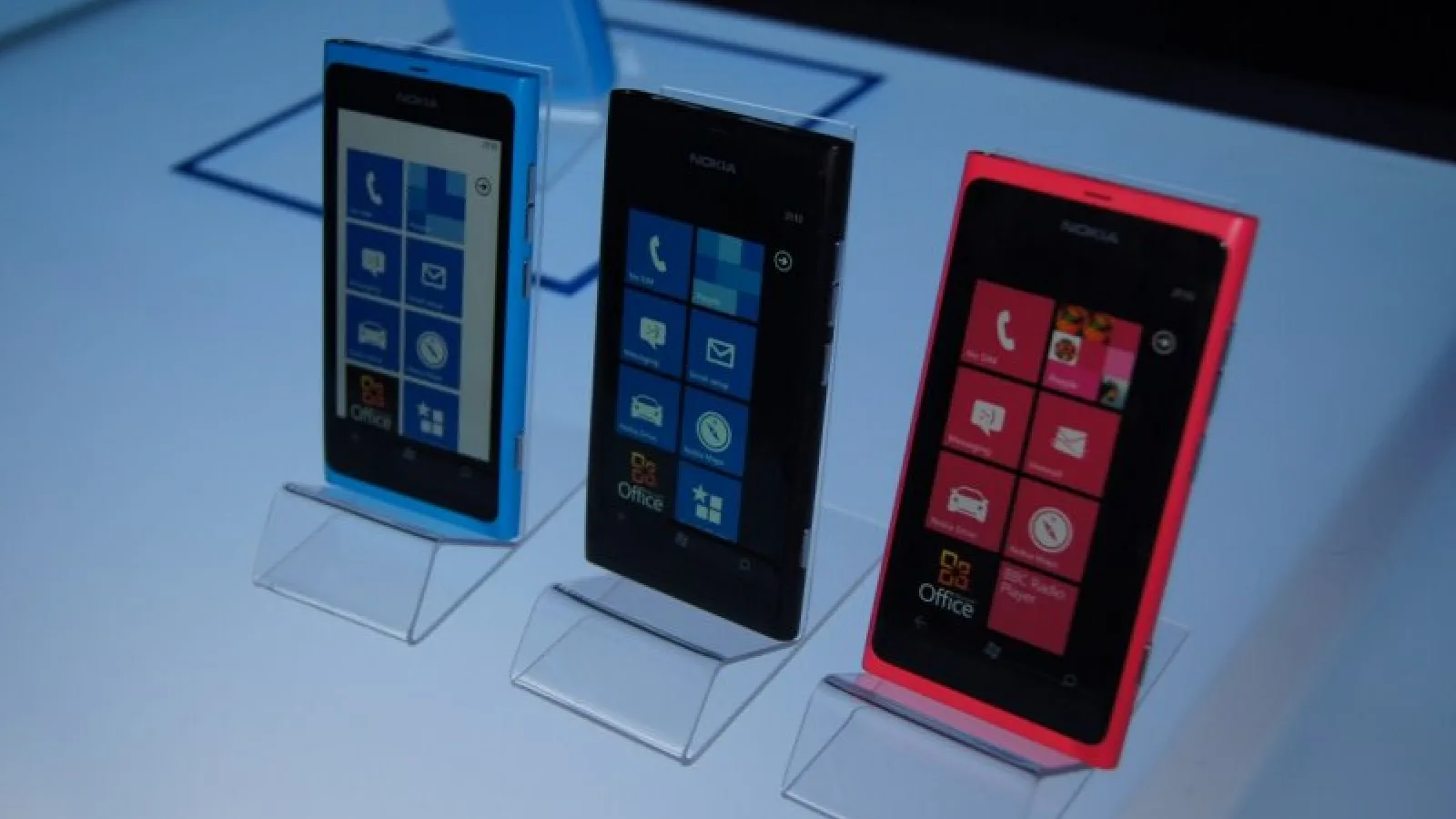 Începând de azi e obligatoriu să ai Windows Phone 7.5 instalat pentru a accesa Marketplace