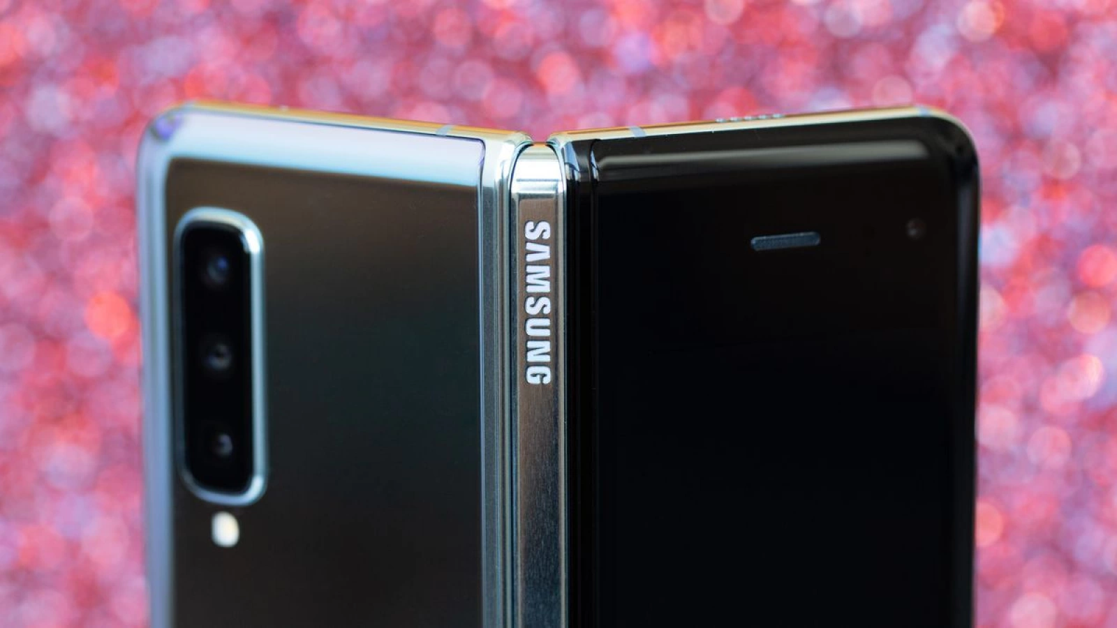 Samsung Galaxy Fold 2 ar fi fost amânat și nu va sosi luna viitoare; S-ar numi Galaxy Z Fold 2 mai nou