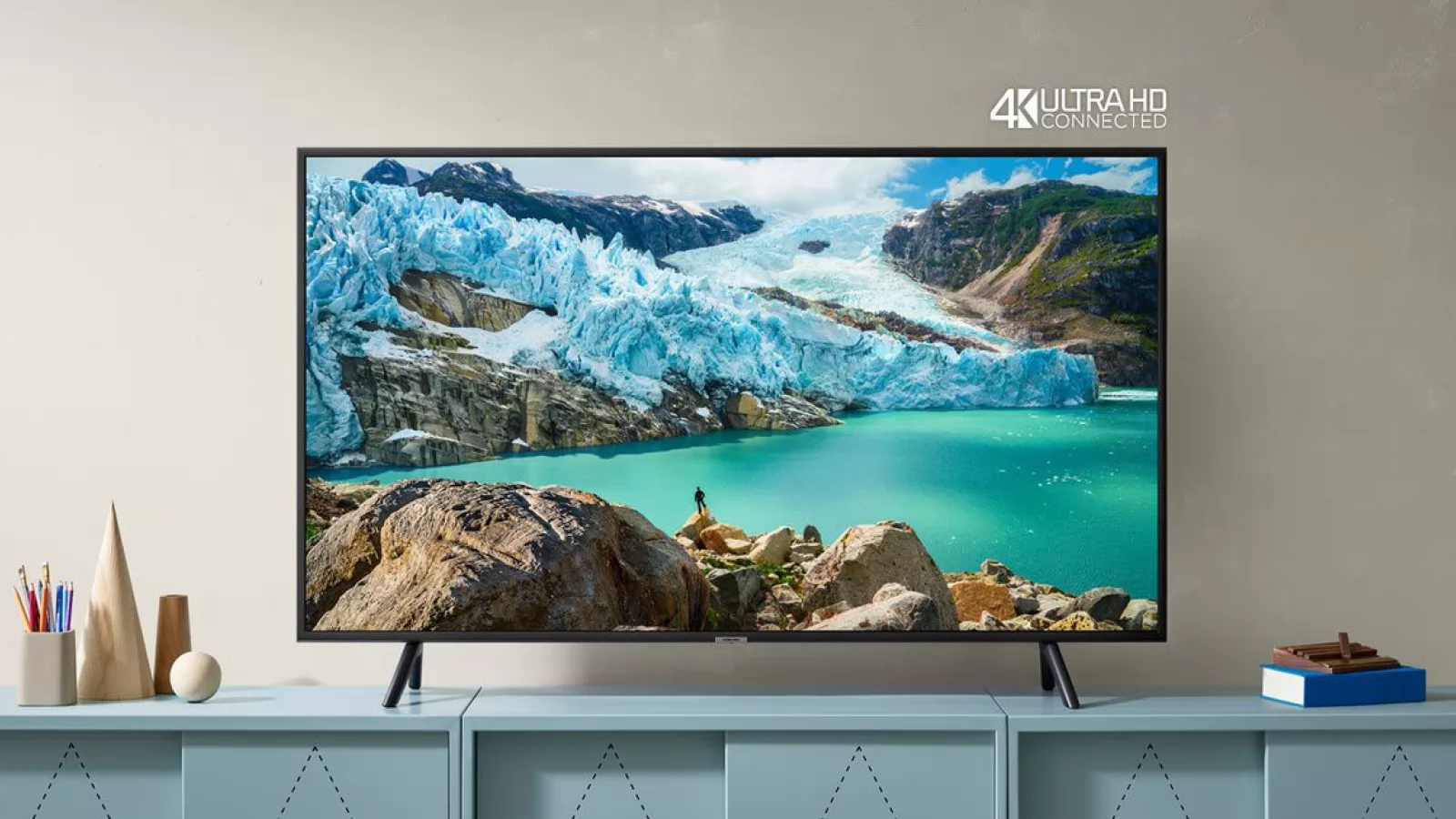 REDUCERI REALE Altex: azi avem încărcător wireless Samsung la 120 lei și Smart TV de 138 cm