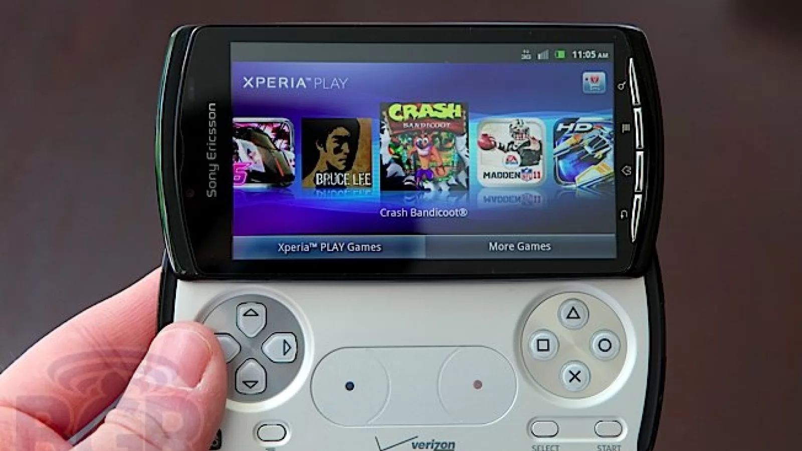 Blocat la versiunea veche! Sony Xperia Play rămâne la Gingerbread!