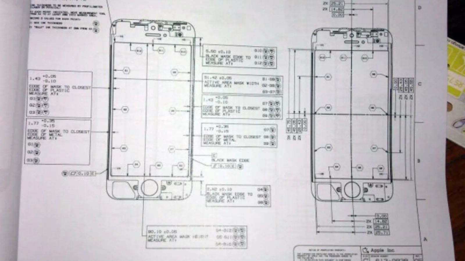 O nouă schiță de iPhone 5 include un display de 4 inch, cameră FaceTime repoziționată