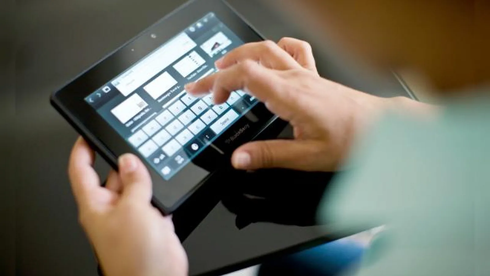 BlackBerry PlayBook OS 2.1 beta disponibil pentru dezvoltatori de aplicații