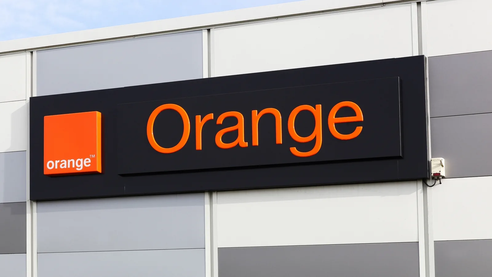 Orange încheie un parteneriat strategic cu Google Cloud pentru transformarea infrastructurii sale IT