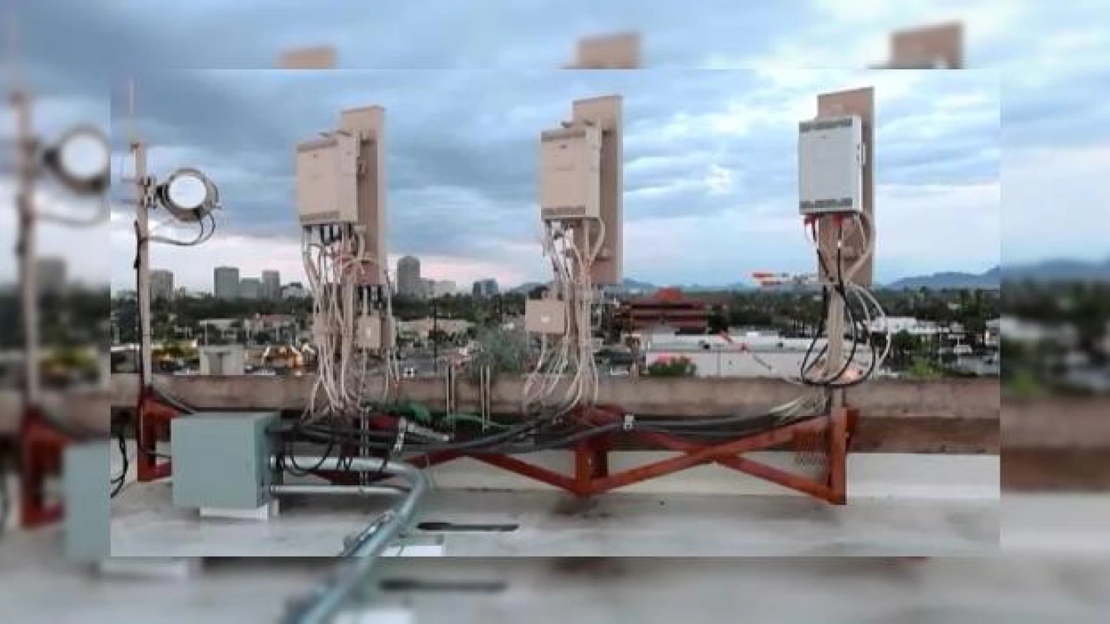 Licitația pentru frecvențele 4G va atrage minim 700 de milioane de euro la buget; Operatorii plătesc!