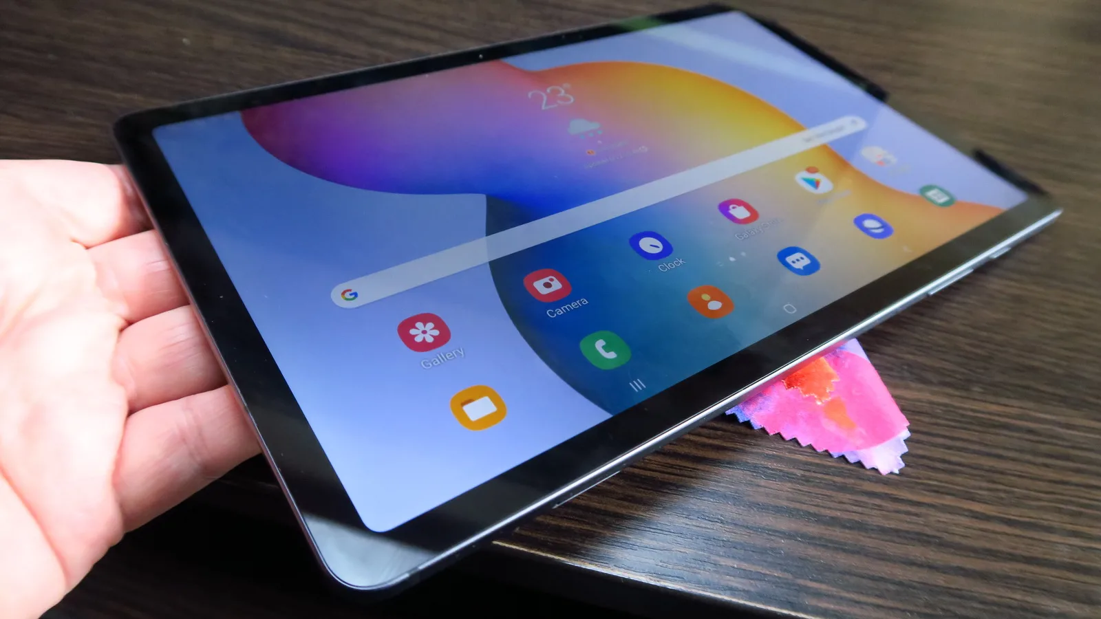 Samsung Galaxy Tab S6 Lite: Conectivitate 4G LTE, WiFi, tot ce trebuie