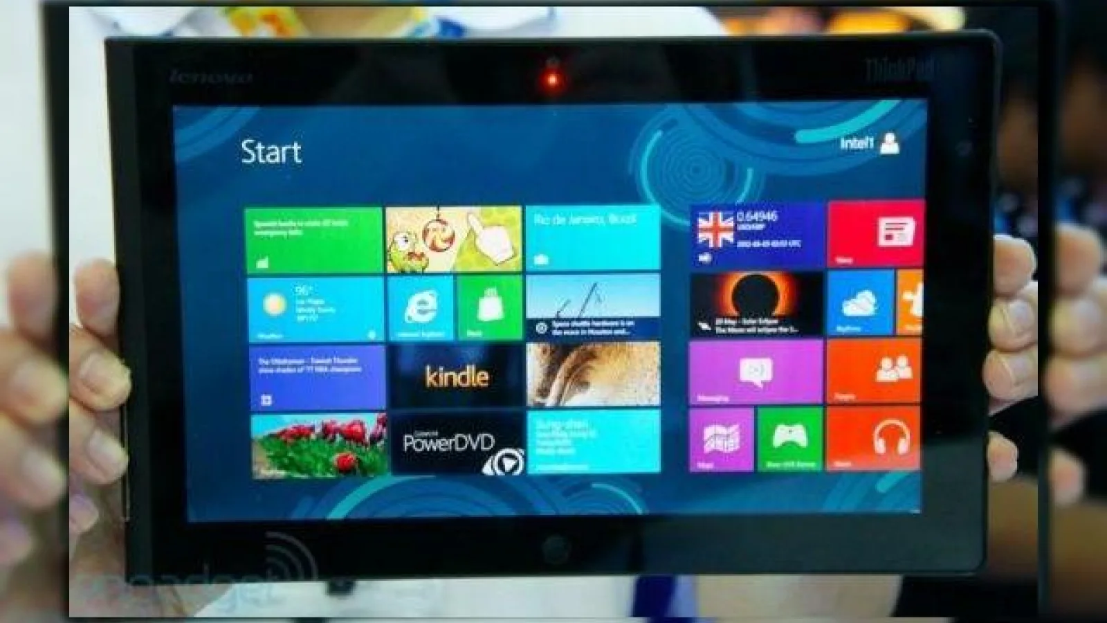 Microsoft ar putea anunța o tabletă prototip "no name" astăzi, gata să fie folosită drept model pentru viitoarele terminale Win 8
