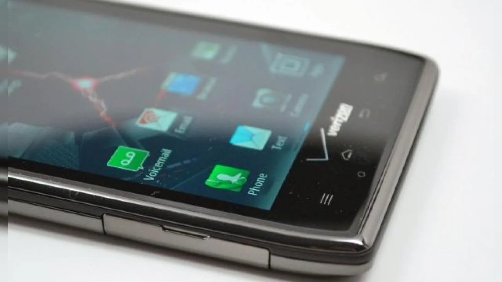 Motorola Droid RAZR și Droid RAZR MAXX au Început să primească actualizarea la Android 4.0 ICS (Video)