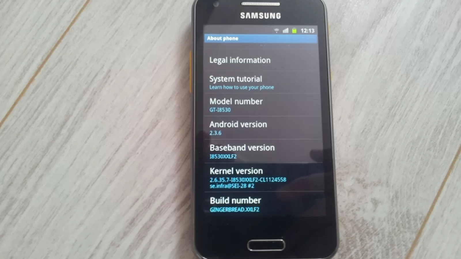 Samsung lansează prima actualizare OTA pentru telefonul cu proiector Galaxy Beam