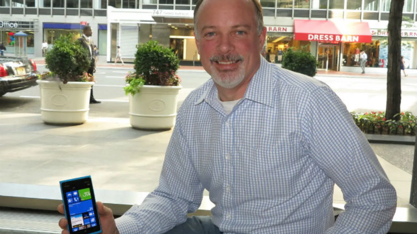 De ce telefoanele cu Windows Phone 7 & 7.5 nu vor primi Windows Phone 8?