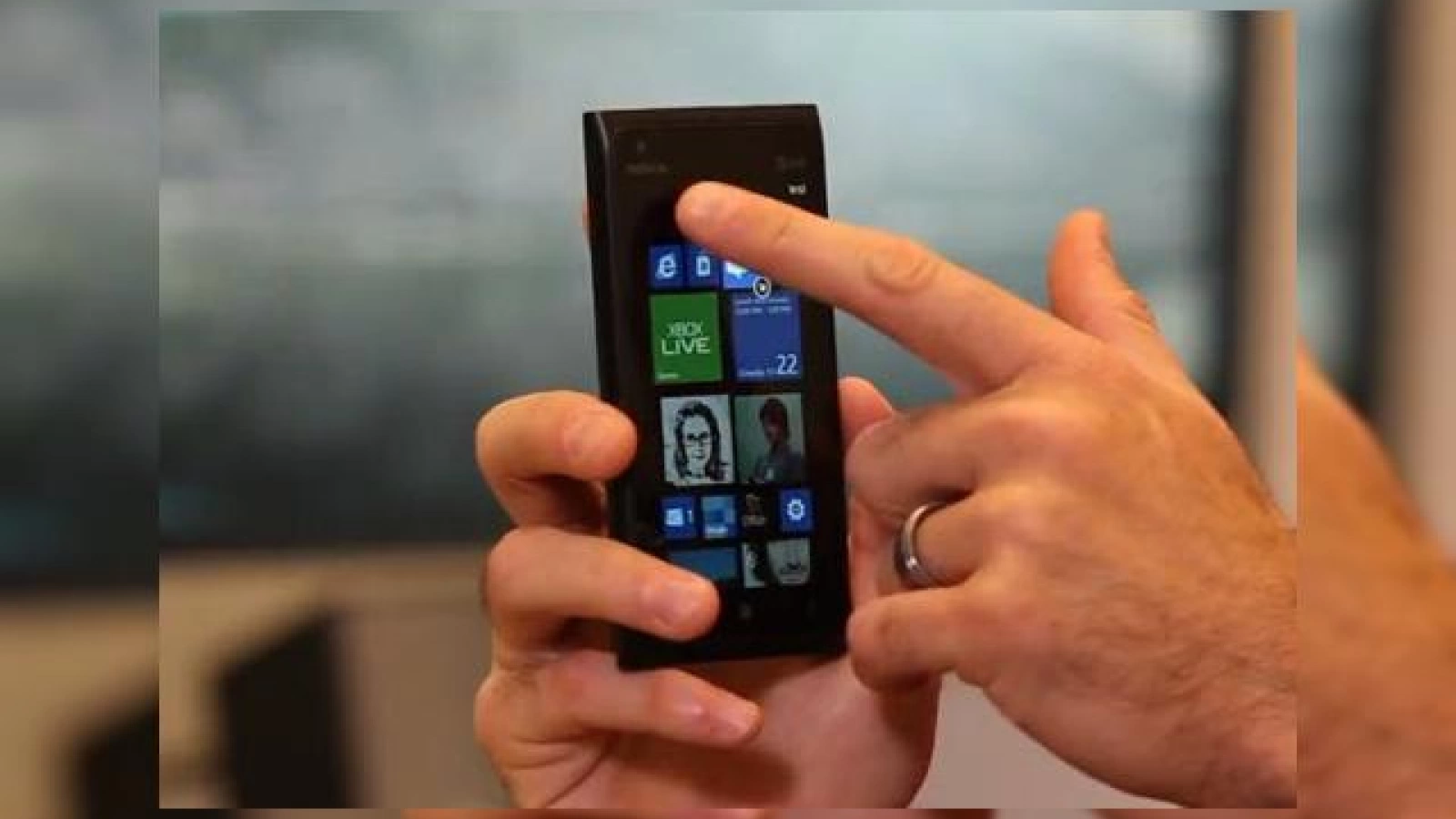 Microsoft prezintă Windows Phone 7.8 În acțiune pe Nokia Lumia 900 (Video)