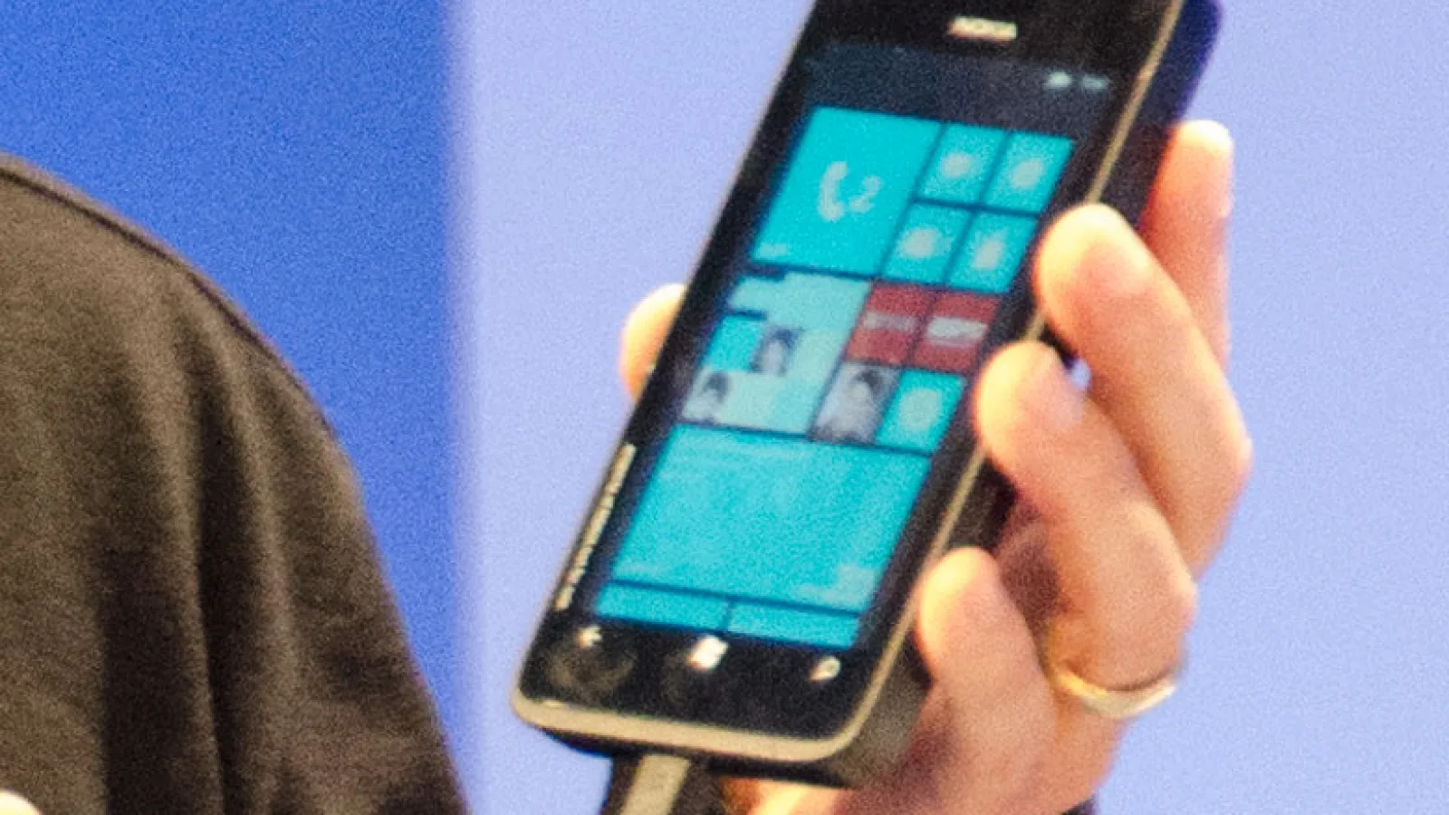 Prototipul Nokia cu Windows Phone 8