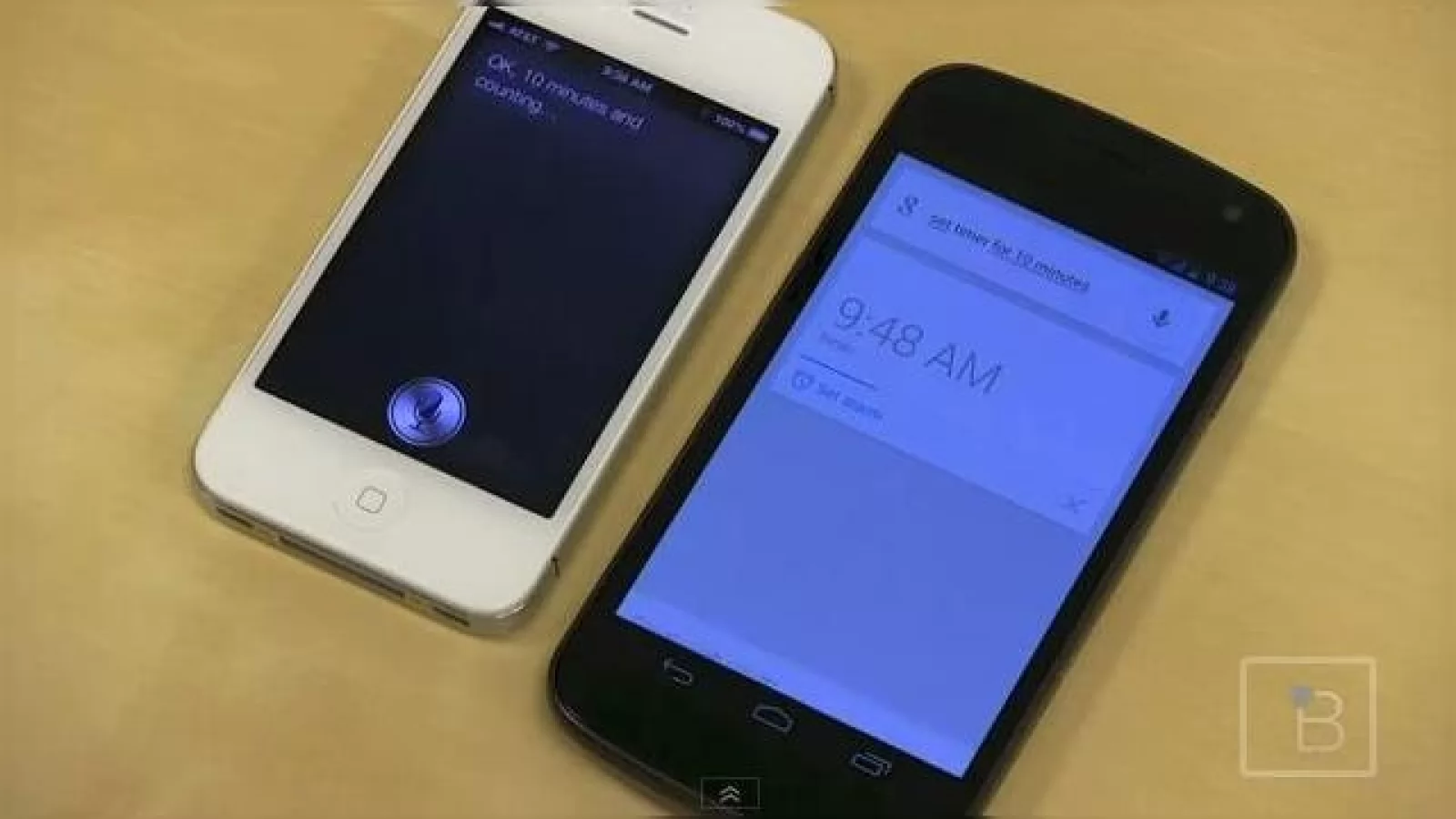 Noul asistent virtual Google versus Siri: câștigător surpriză! (Video)