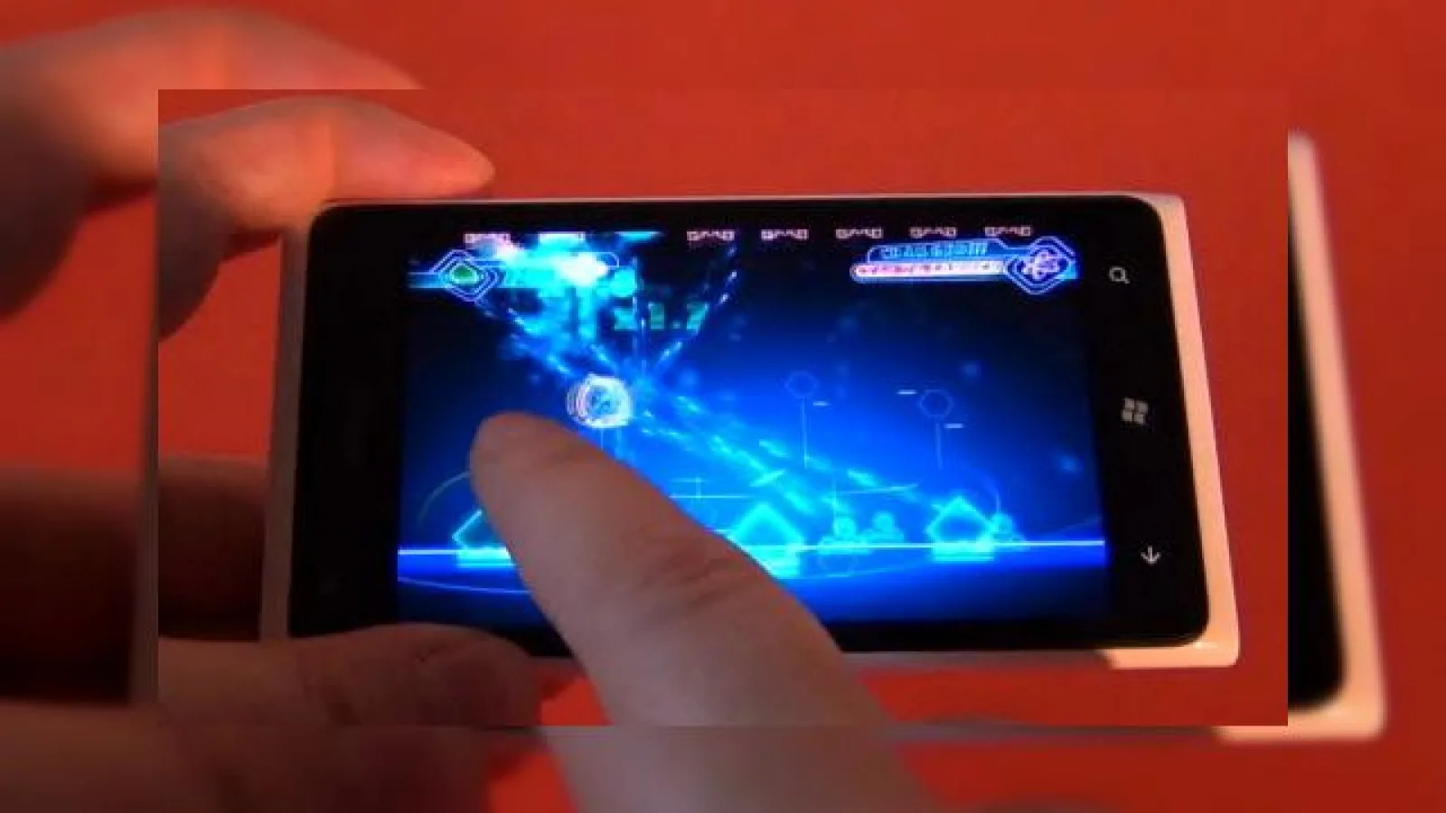 Bullet Asylum Review - joc techno pe un Nokia Lumia 900 (Video)