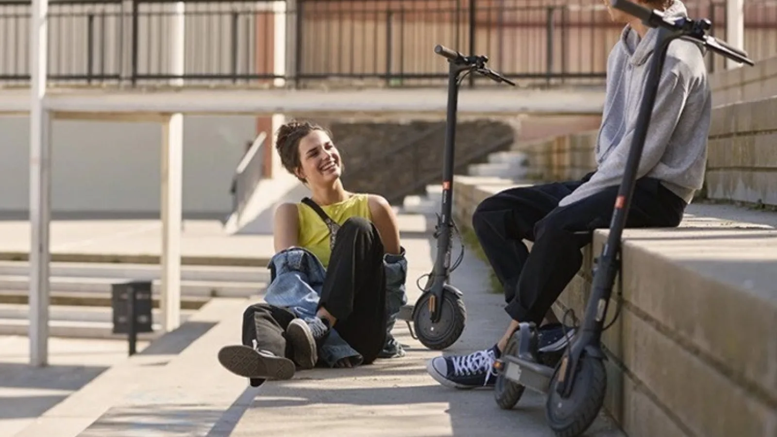 Trotineta electrică Xiaomi Mi Essential primește o reducere specială pe TomTop și este livrată rapid din depozit european