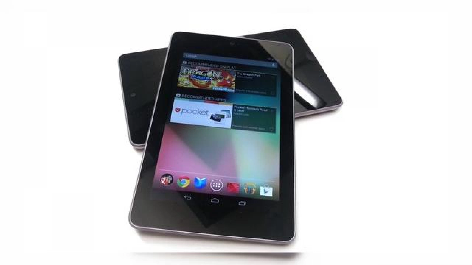 Tableta Google Nexus 7 se vinde foarte bine la retaileri, promite vânzări mari către clienți