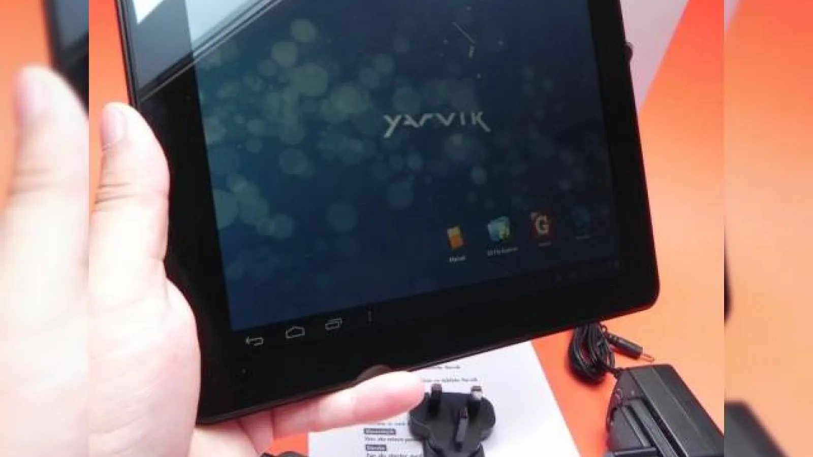 Yarvik Gotab Zetta unboxing - scoatem din cutie o tabletă ieftină cu Android 4.0 de la un brand non-romanesc (Video)