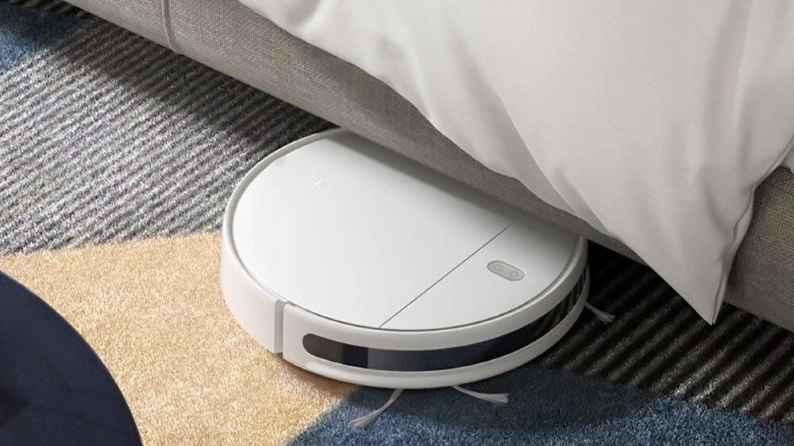 Aspiratorul robot Xiaomi Mijia G1 poate fi comandat acum de pe TomTop cu livrare din Germania; Costă sub 750 lei!
