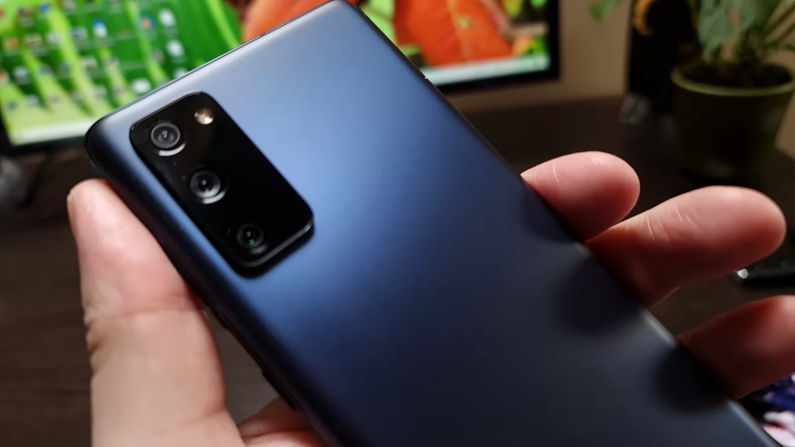 Samsung Galaxy S20 FE 5G review detaliat în limba română (Evaluare Mobilissimo)