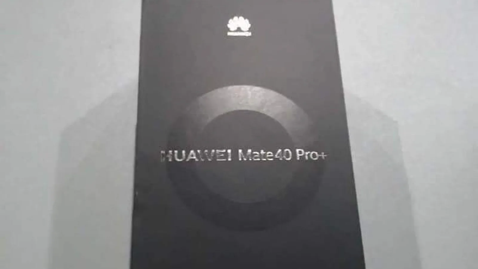 Cutia lui Huawei Mate 40 Pro+ apare în noi imagini exclusive