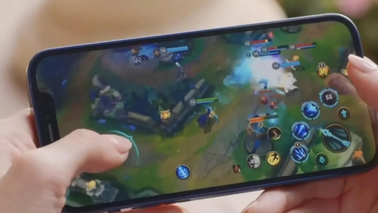 Veşti proaste pentru gameri: iPhone 12 și iPhone 12 Pro îţi oferă doar 3 ore de gaming