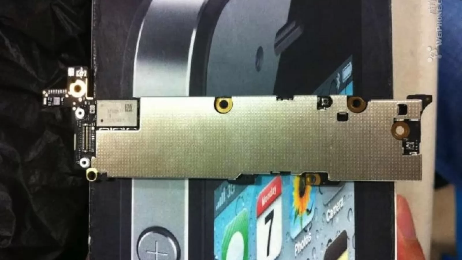 iPhone 5 primește noi antene, o nouă baterie - indicii În motherboard-ul ajuns pe web