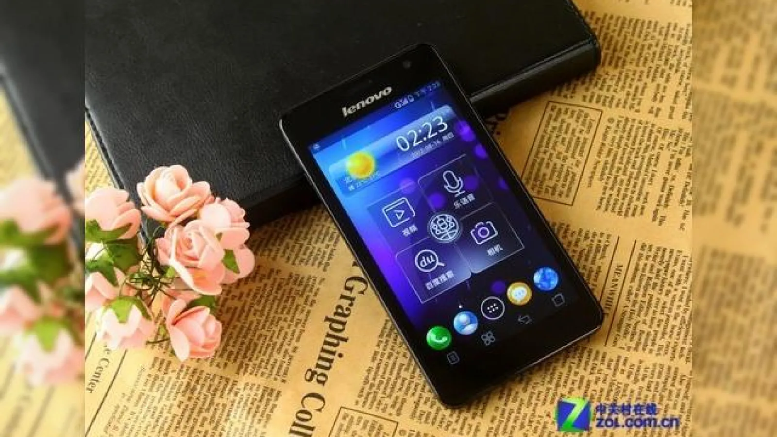 Lenovo K860 - phablet de 5 inch cu procesor quad-core