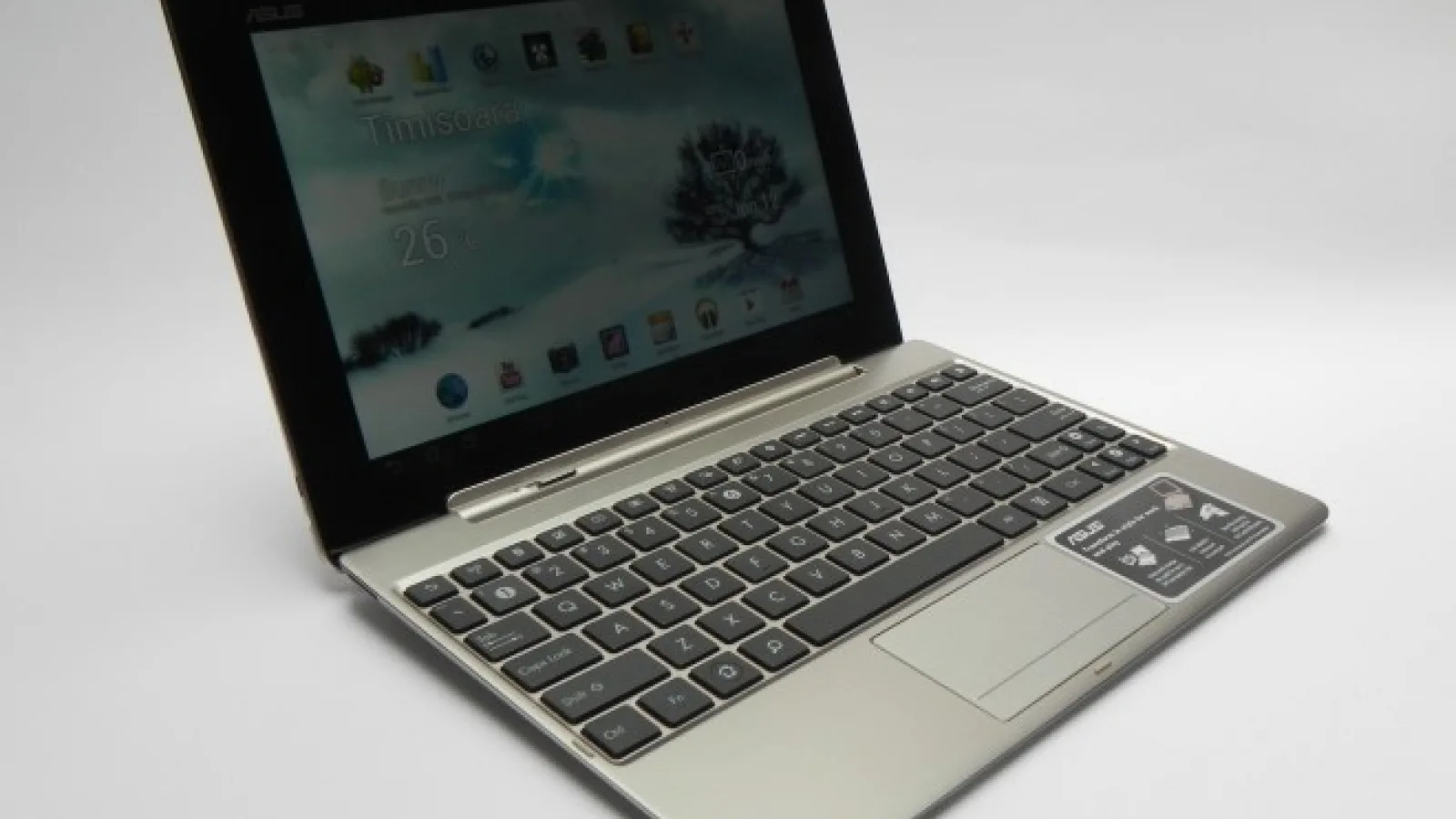 ASUS Transformer Pad Infinity TF700KL a fost prezentată de către Vodafone Germania