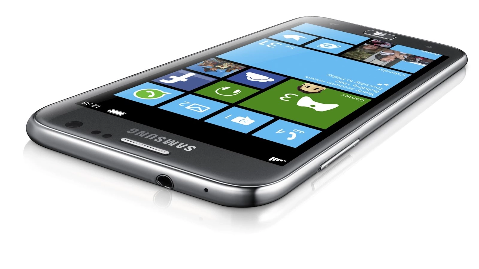 IFA Berlin 2012: Samsung ATIV S - smartphone cu Windows Phone 8