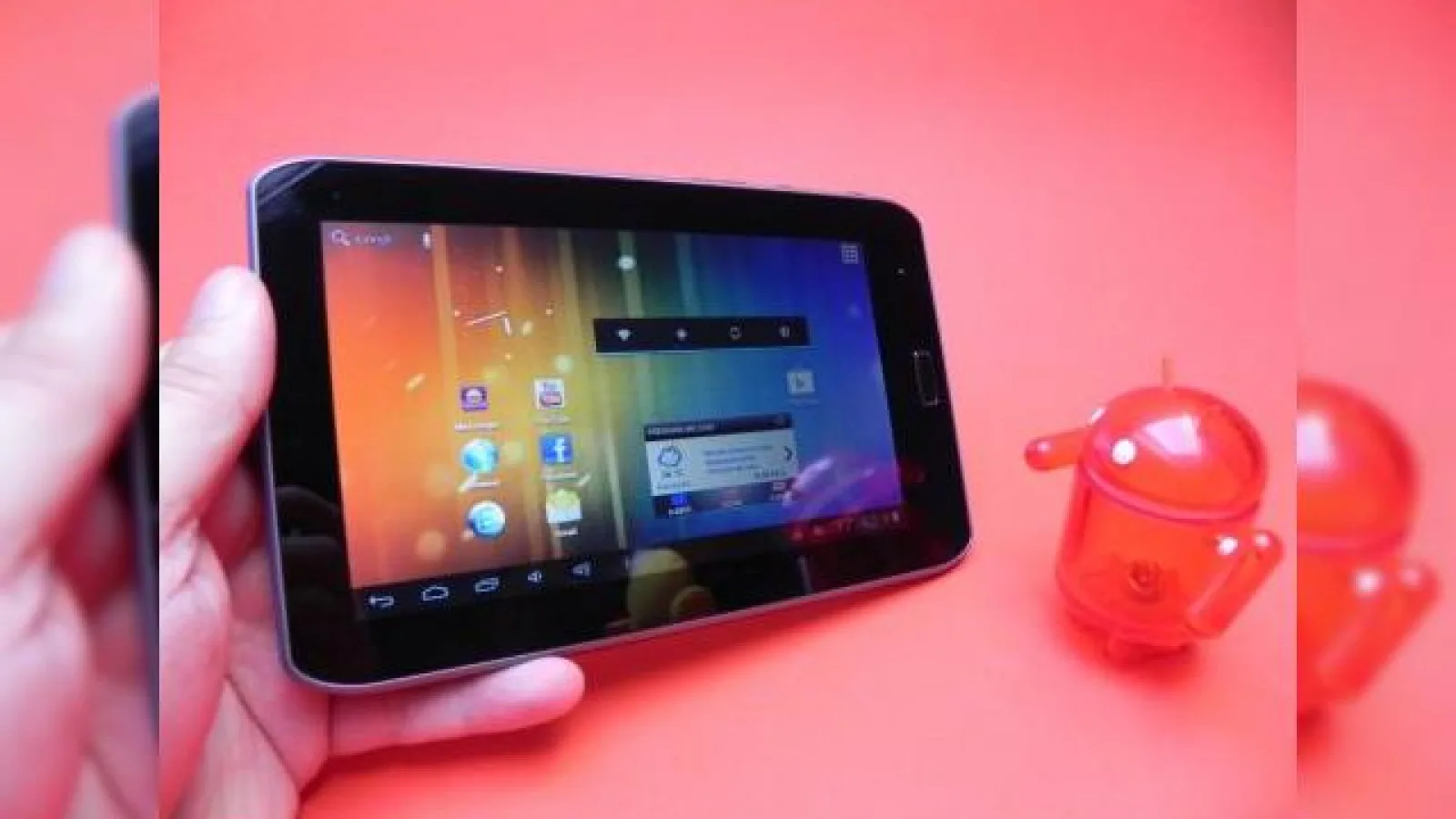 Evolio Evotab Fun review - tabletă ultra accesorizată, cu garanție pe 5 ani, port HDMI, funcționare fără mult lag (Video)