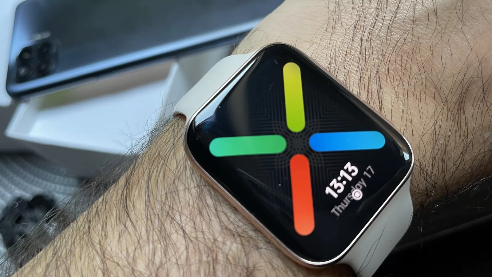 Ce cumpărăm de Crăciun: Oppo Reno4 Lite + Oppo Watch + Enco W31, un pachet pe cinste pentru iubitorii Portrait la preţ corect