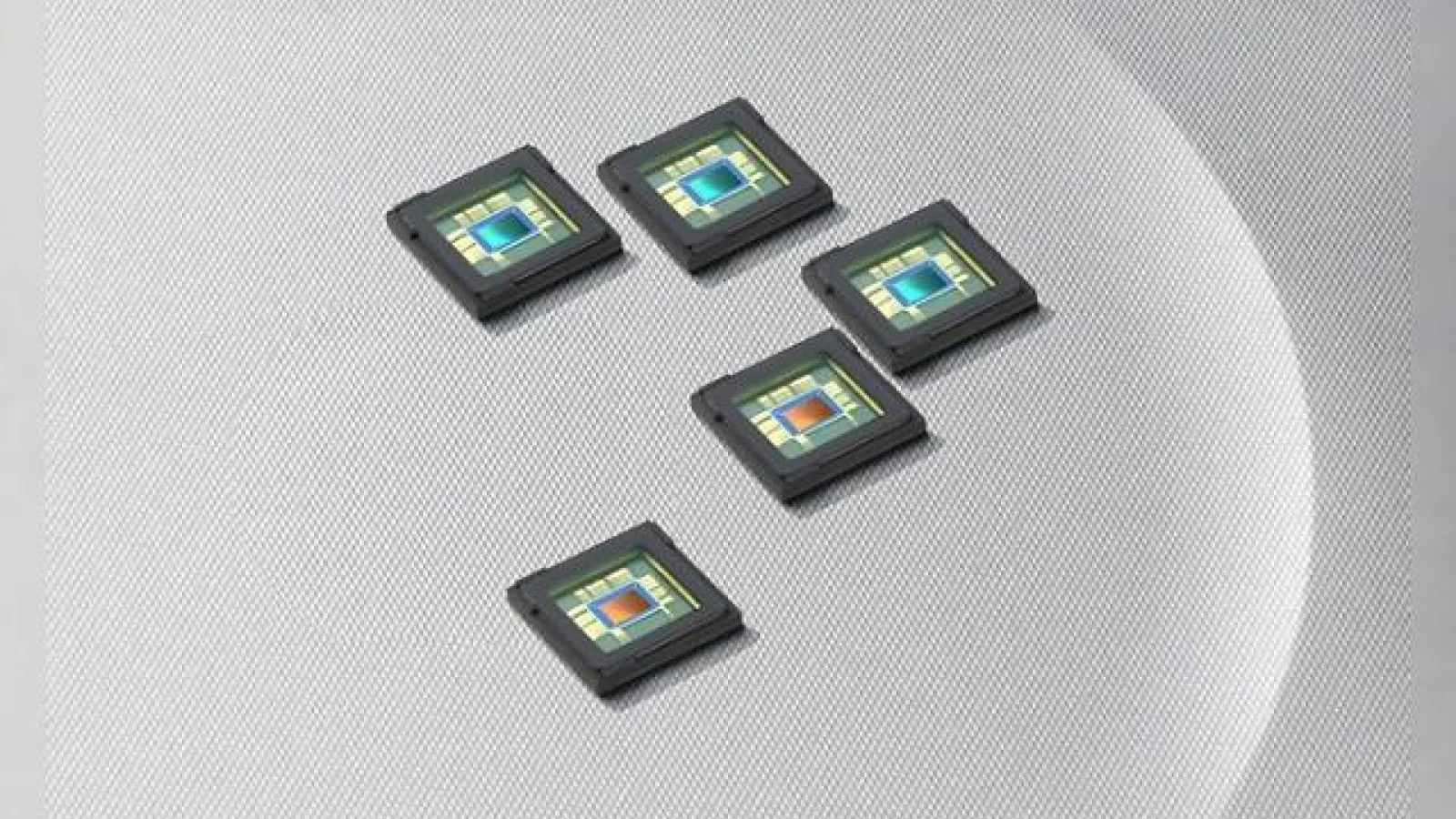 Samsung lucrează la un senzor foto de 13 Megapixeli pentru telefoane și tablete