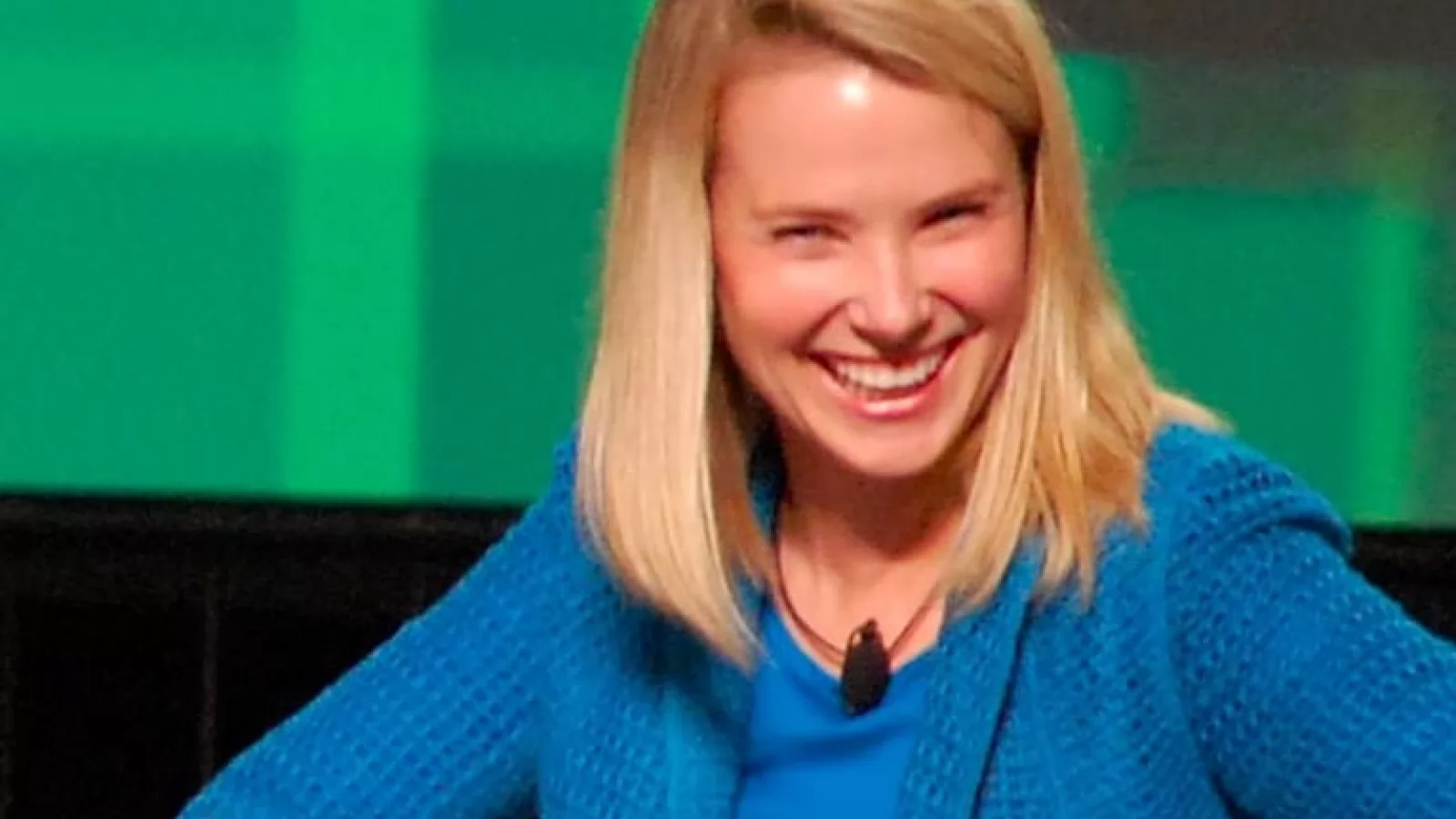 Noul CEO Yahoo, Marissa Mayer (37 de ani) va oferi fiecărui angajat câte un iPhone 5/Galaxy S III/Nokia Lumia 920