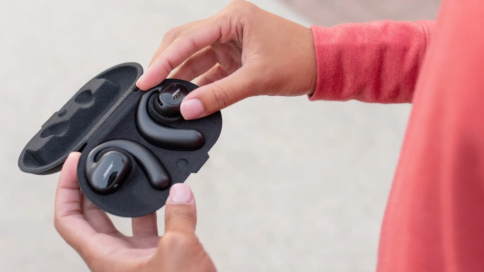 BOSE anunță căștile wireless Sport Open Earbuds; Adoptă un design deschis unic și oferă 8 ore autonomie
