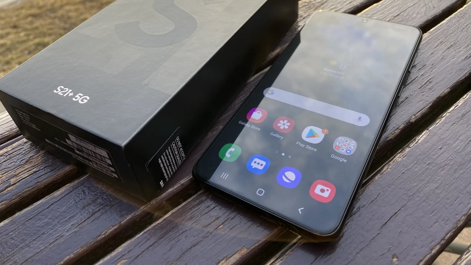 Samsung vine cu un nou update pentru Galaxy S21 în pragul lansării comerciale; Livrările încep din 29 ianuarie