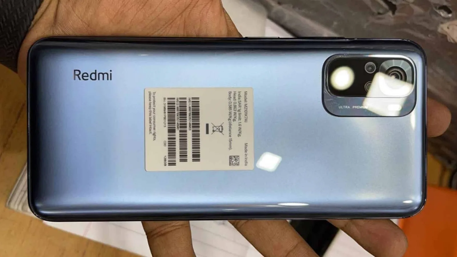 Redmi Note 10 Pro apare într-un video hands on; Rulează Android 11, are difuzoare stereo, ecran cu muchii destul de groase