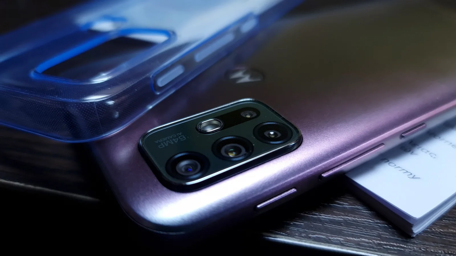 Motorola Moto G30 Unboxing: un nou început pentru seria Moto G - telefon midrange cu baterie mare, refresh rate de 90 Hz