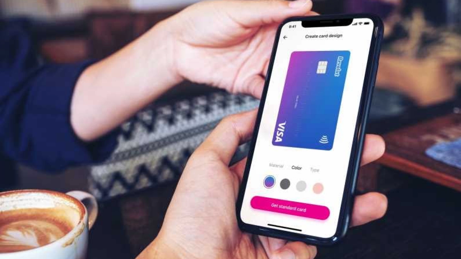 Revolut Bank a debutat în România: servicii bancare pentru utilizatorii Revolut