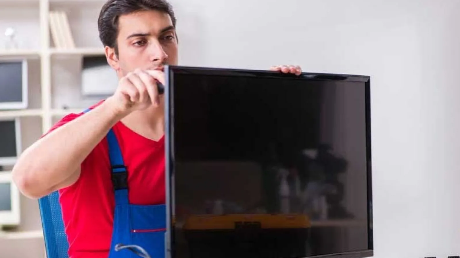 Europenii vor primi "dreptul la reparaţie" pentru anumite electronice; Garanţia pe un deceniu începe să se contureze